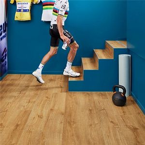 Плитка ПВХ Quick Step Vinyl Medium Planks AVMP AVMP40088   Дуб осенний медовый фото 7 | FLOORDEALER